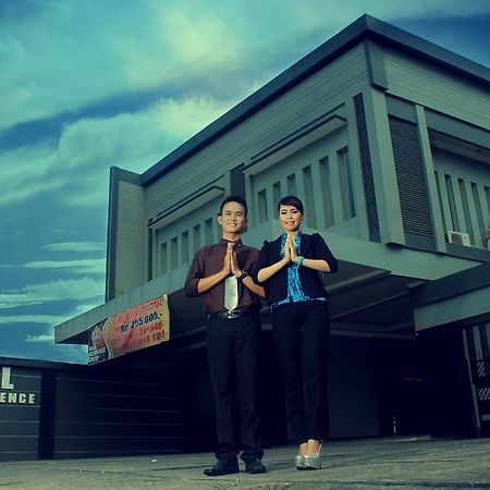 Raja Residence Jambi Buitenkant foto
