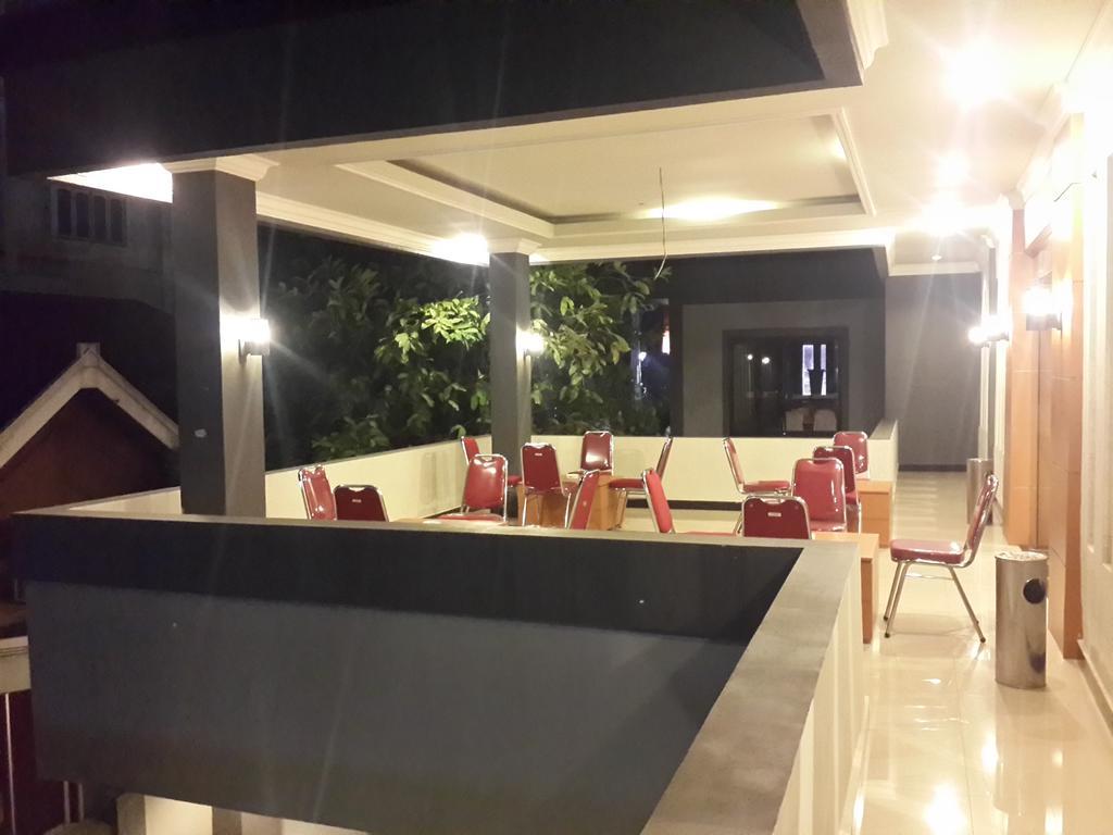 Raja Residence Jambi Buitenkant foto